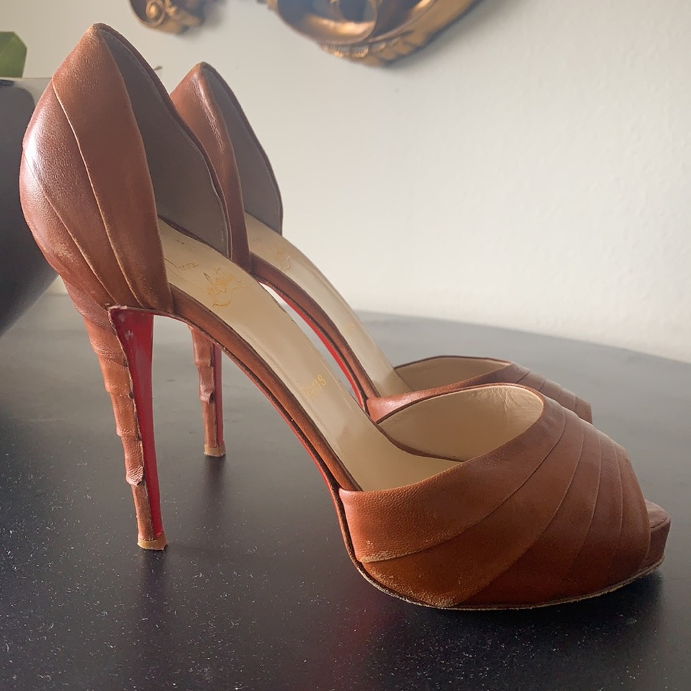 Christian Louboutin size 40